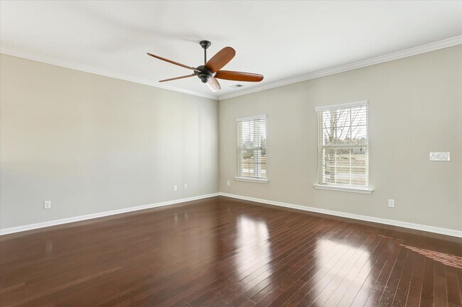 Building Photo - Cute 3 bedroom 2 bath