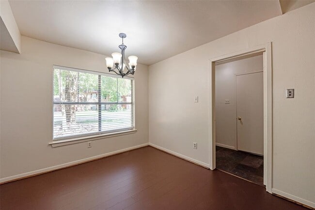 Building Photo - 1 Bellbird Ct