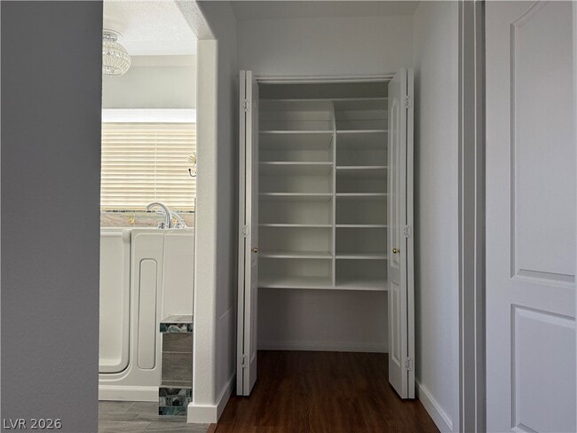 Building Photo - 8113 Spanish Peak Dr