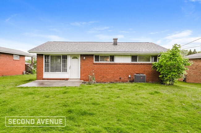 Building Photo - 219 Garden City Dr