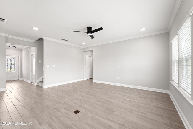 Building Photo - 60 Alagon Wy
