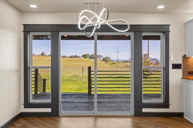 Building Photo - 2477 Coker Butte Rd