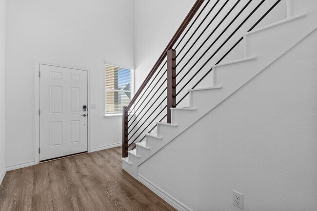 Building Photo - 5304 Jason Dr