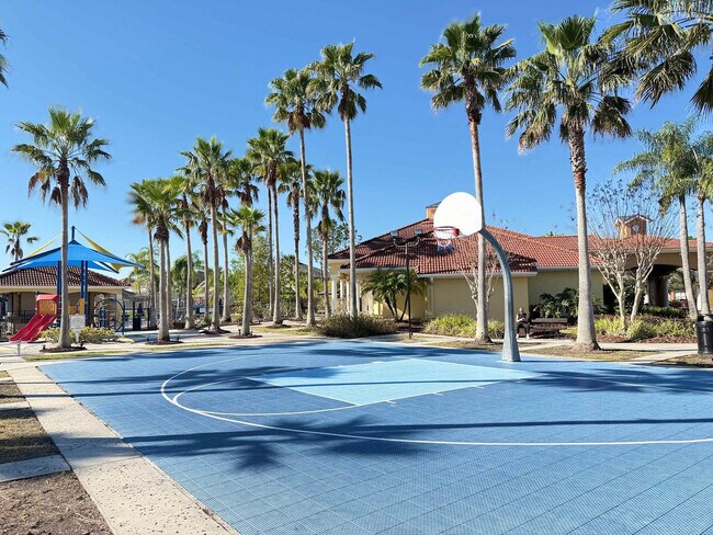 Building Photo - 4735 Vero Beach Pl