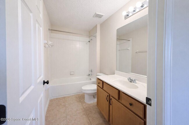 Building Photo - 1979 Tullagee Ave