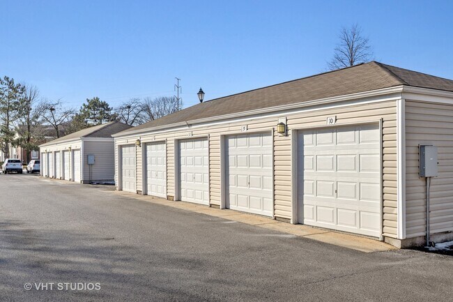 Building Photo - 1527 Westminster Dr