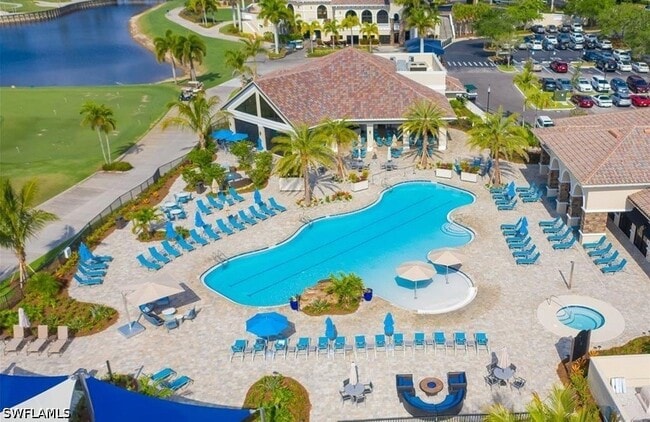 Building Photo - 10020 Siesta Bay Dr
