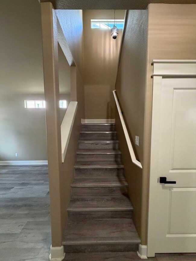 Building Photo - BEAUTIFUL 3 Bed | 2.5 Bath Home with Modern Updates, AC & 2-Car Garage