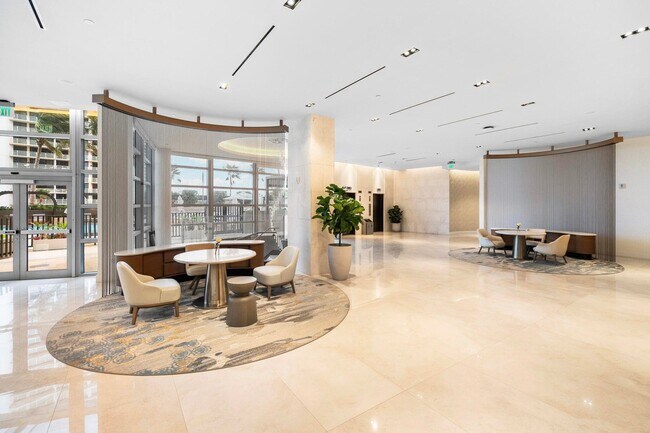 Building Photo - 3100 N Ocean Dr