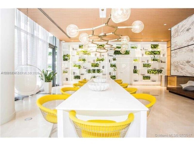 Building Photo - 55 SW 9th St