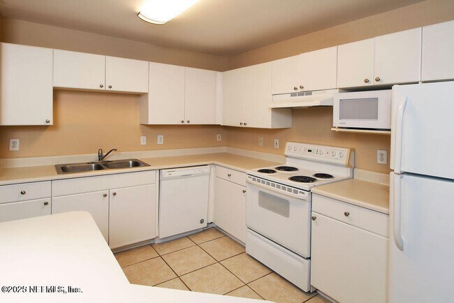 Building Photo - 3591 Kernan Blvd S
