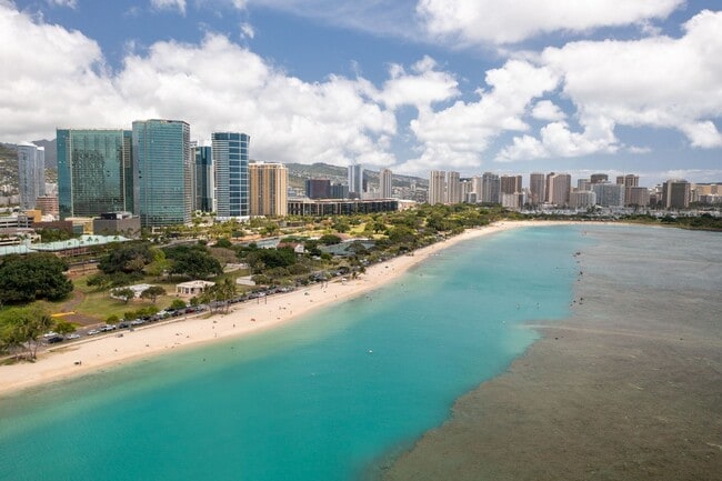 Building Photo - HOKUA 3 bedroom FULLY FURNISHED