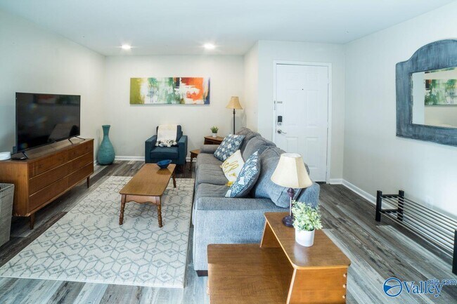 Building Photo - 12332 Chicamauga Trail SE