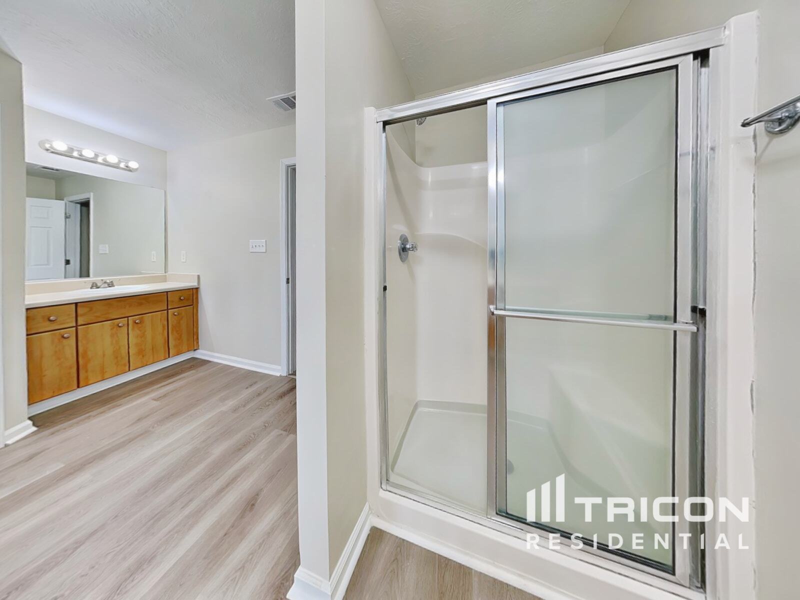 Building Photo - 6039 Reynolds Cir