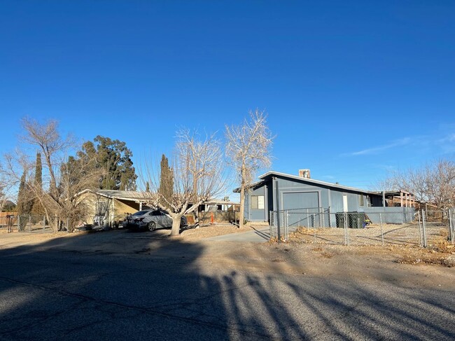 Building Photo - 19041 Panther Ave