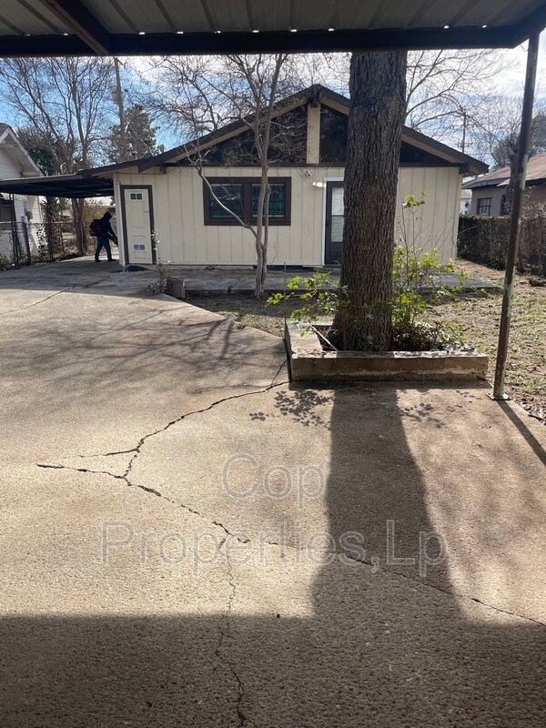 Building Photo - 255 Cumberland Rd