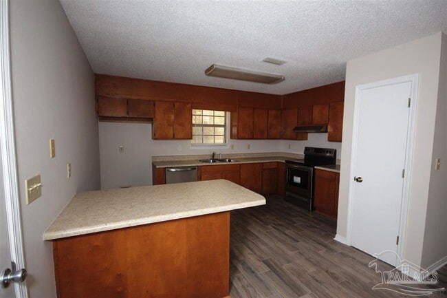 Building Photo - 5400 US-90