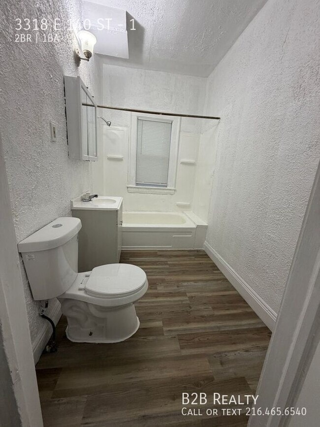 Building Photo - 3318 E 140th St