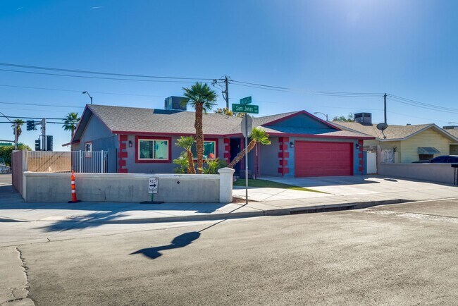 Building Photo - A truly one-of-a-kind pirate themed home that brings creativity and fun to life!