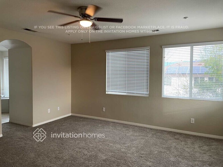 Building Photo - 1021 E Pennsylvania Ave