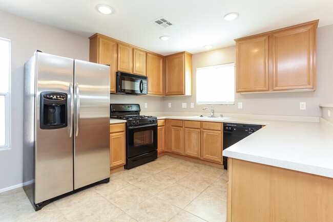 Building Photo - 3342 Villa Fiori Ave
