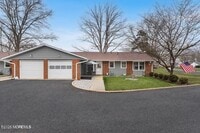 Building Photo - 449A Cheshire Ct