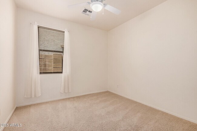 Building Photo - 298 E Diamond Trail