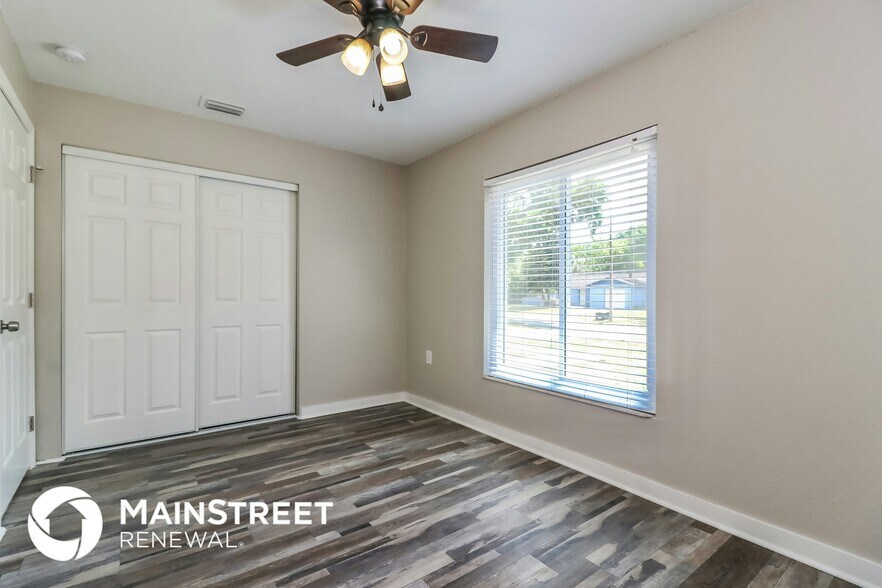 Building Photo - 209 Ravenway Dr