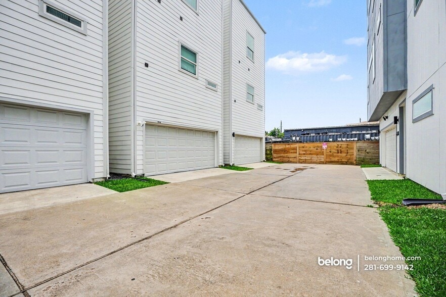 Building Photo - 6350 Culberson St