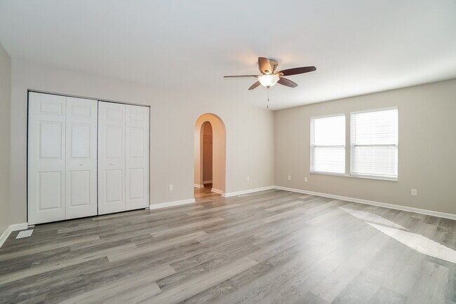 Building Photo - 4877 Grimm Dr