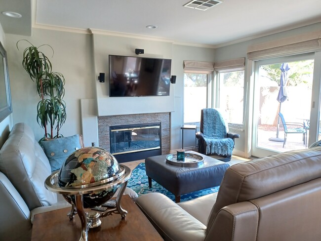 Building Photo - 8169 Sedona Sunrise Dr