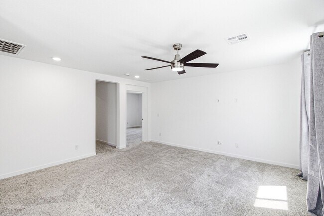 Building Photo - Spacious Southwest Las Vegas Home with Large Loft & Expansive Backyard
