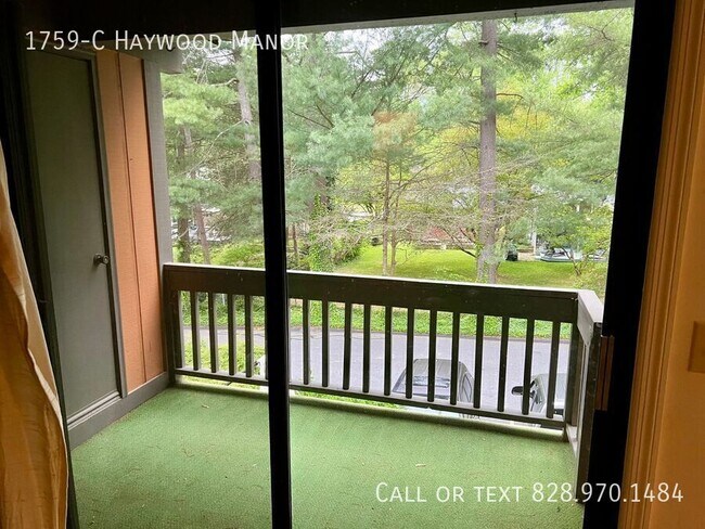Building Photo - 1759 Haywood Manor Rd