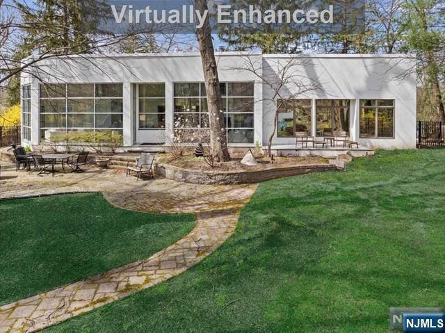 Building Photo - 954 Pines Terrace