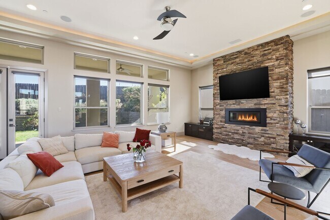 Building Photo - 3813 Calverhall Way