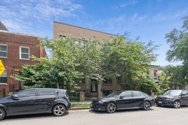 Building Photo - Spacious and Light Filled One Bedroom in Petworth with Parking!