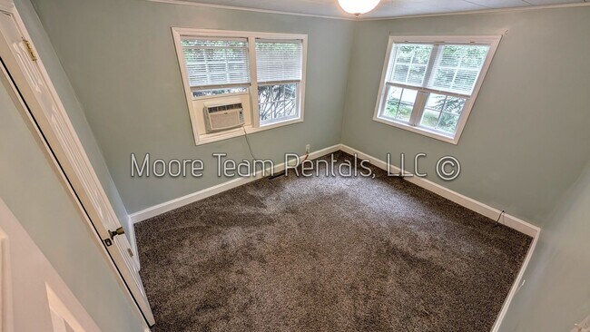 Building Photo - 348 Browning Ave