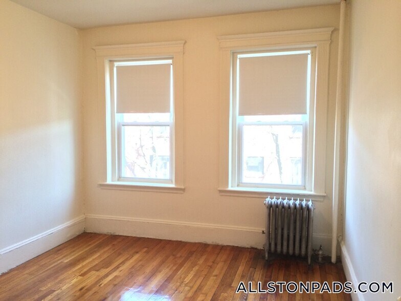 Building Photo - 1334 Commonwealth Ave