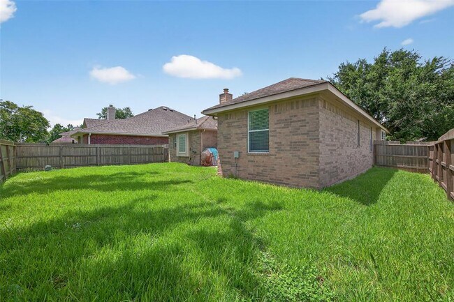 Building Photo - 3214 Southmere Ln