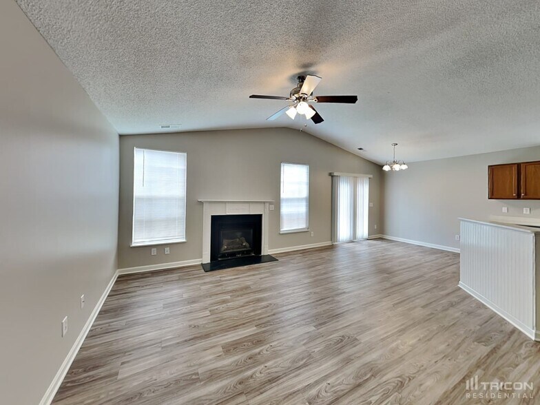 Building Photo - 149 Fox Grove Cir