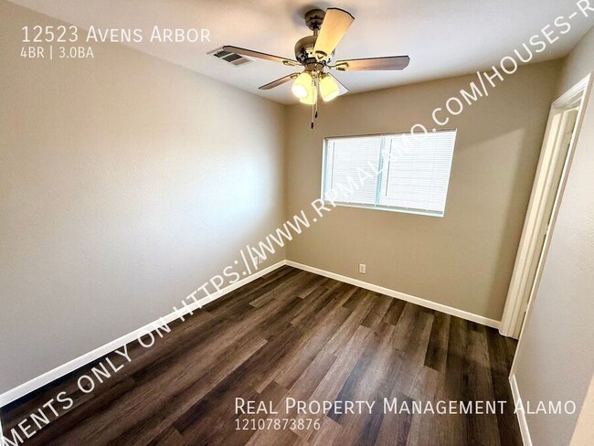 Building Photo - 12523 Avens Arbor