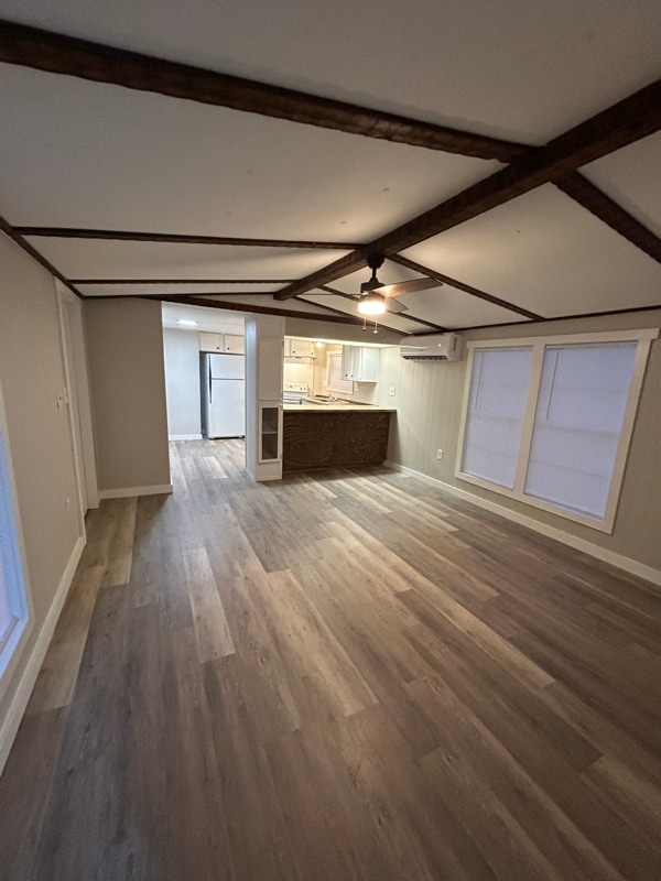 Building Photo - 133 Legend Ln