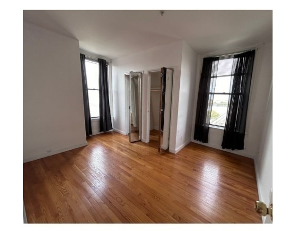 Building Photo - 483 Beacon St