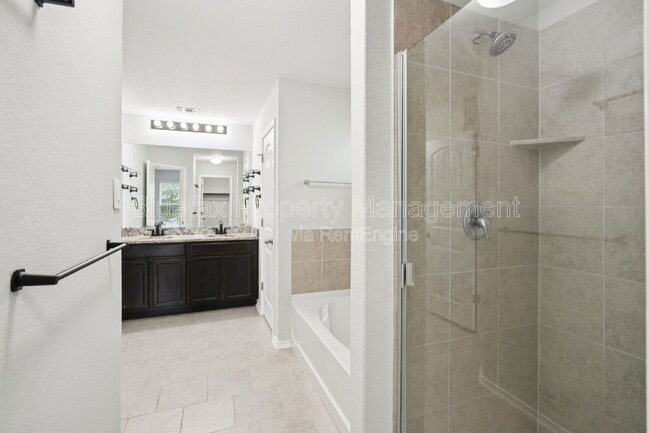 Building Photo - 14046 Cremello Fls