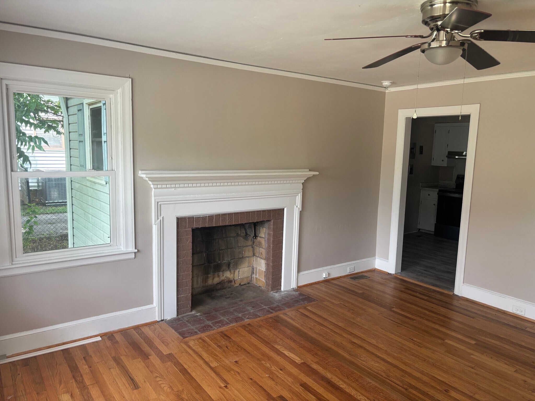 Building Photo - 639 Arch Dr