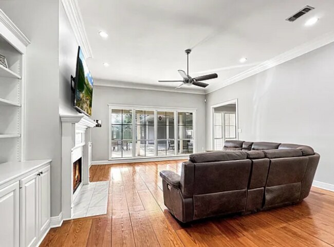 Building Photo - 17745 W Colony Way