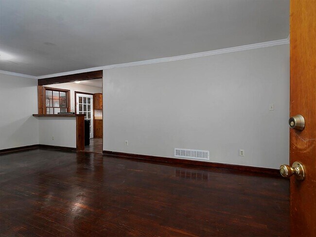 Building Photo - 858 Gaylemont Cir