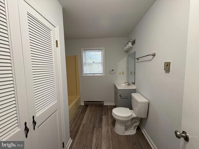 Building Photo - 50 US-130