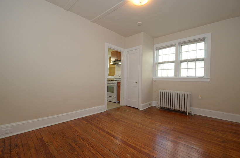 Building Photo - 236 Delmont Ave