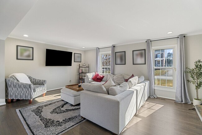 Building Photo - 3100 Franklin St